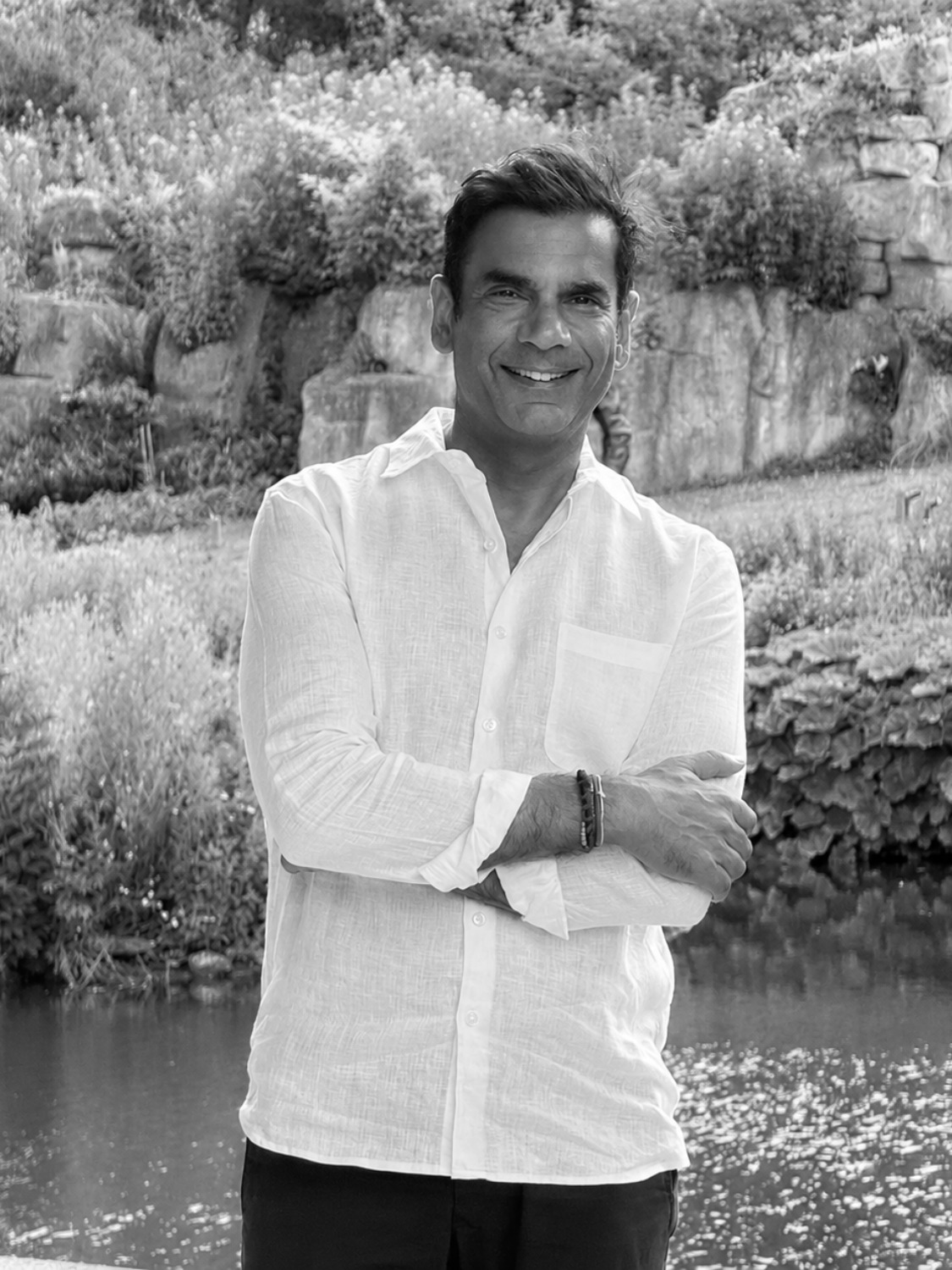 Dr Ash Kapoor