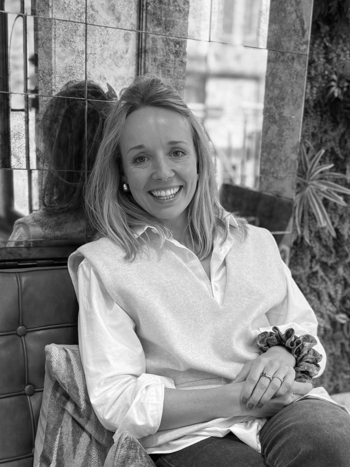 Dr Lizzie Almas